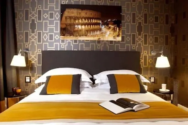 Junior Süit, 1 En Büyük (King) Boy Yatak ve Çekyat