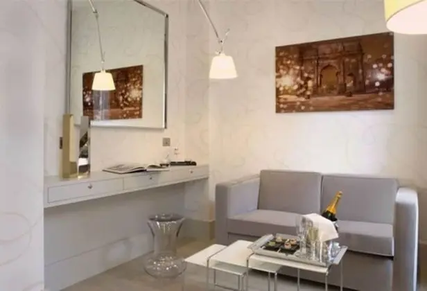 Junior Süit, 1 En Büyük (King) Boy Yatak ve Çekyat