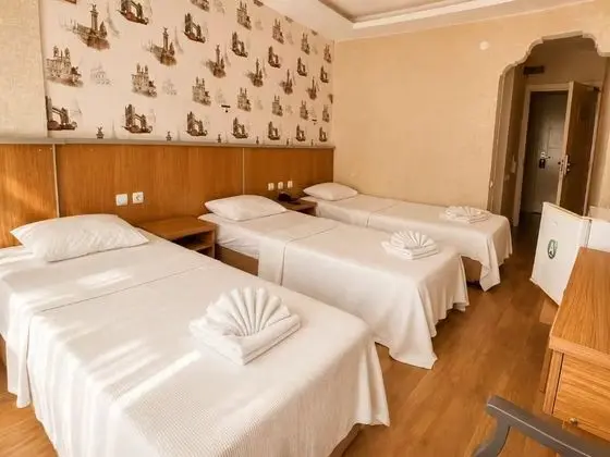 Standart Üç Kişilik Oda