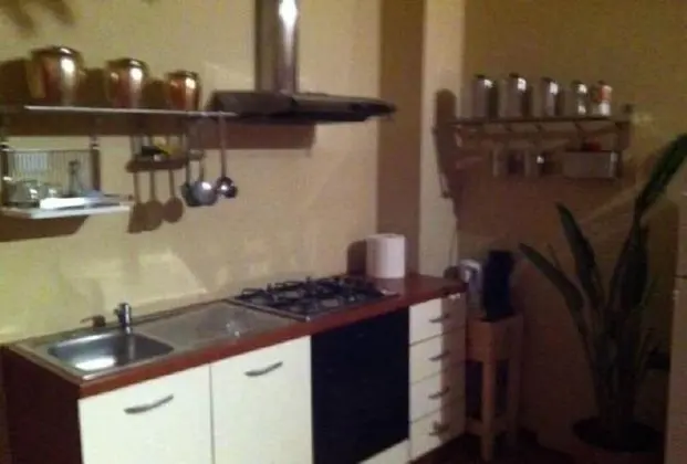 Tek Büyük Yataklı Oda, Ortak Banyo (Rossa)