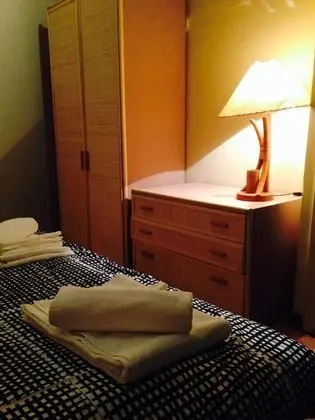 Tek Büyük Yataklı Oda, Ortak Banyo (Verde)