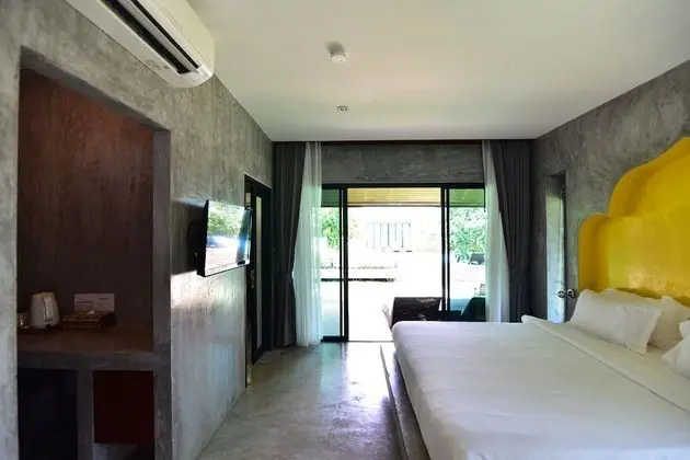 Pool View Villa