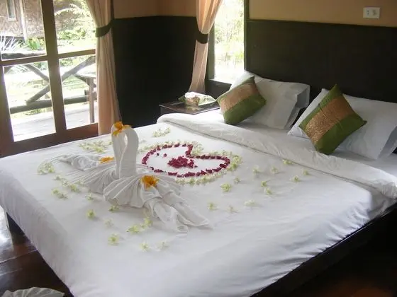 Deluxe Bungalov (A/C - Double Bed)