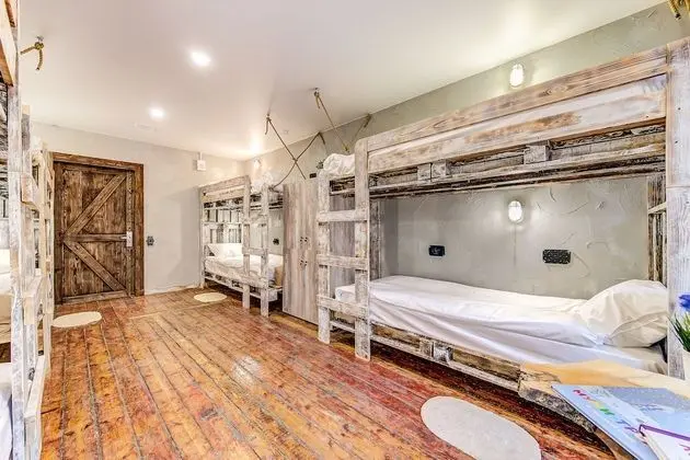 Ortak Ranzalı Oda, Sadece kadınlar için (Bed in 8-Bed Dormitory)