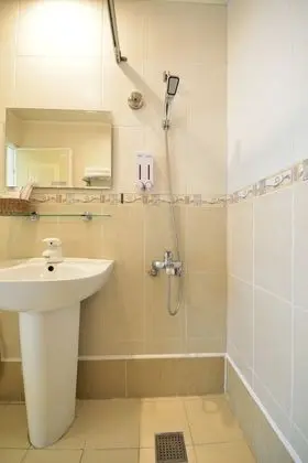 Basic Tek Büyük Yataklı Oda