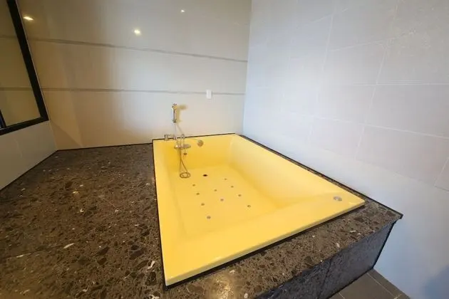 Deluxe Ocean