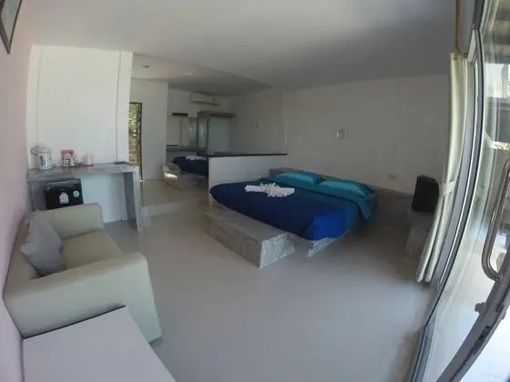 Family Deluxe Beachfront