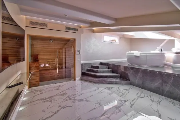 Suite Deluxe con Sauna, Idromassaggio e accesso SPA