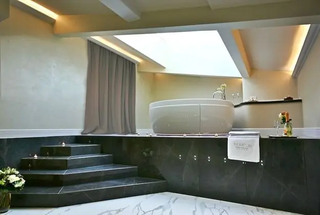Suite Deluxe con Sauna, Idromassaggio e accesso SPA