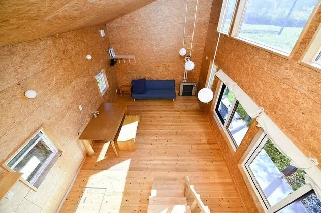 Ev (Private Vacation)