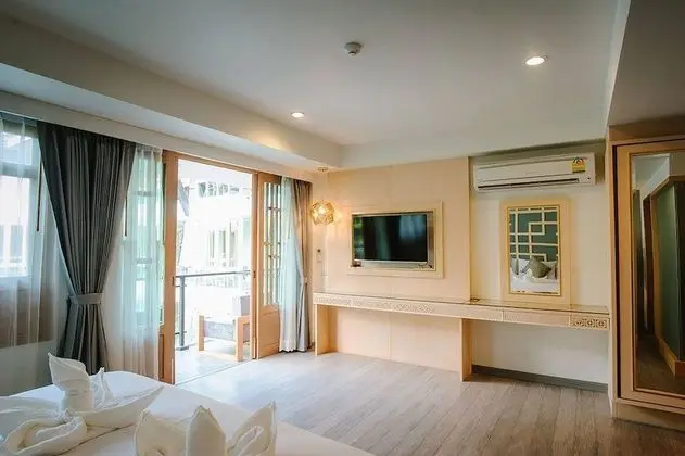 Deluxe Tek Büyük Yataklı Oda