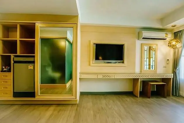 Deluxe Tek Büyük Yataklı Oda
