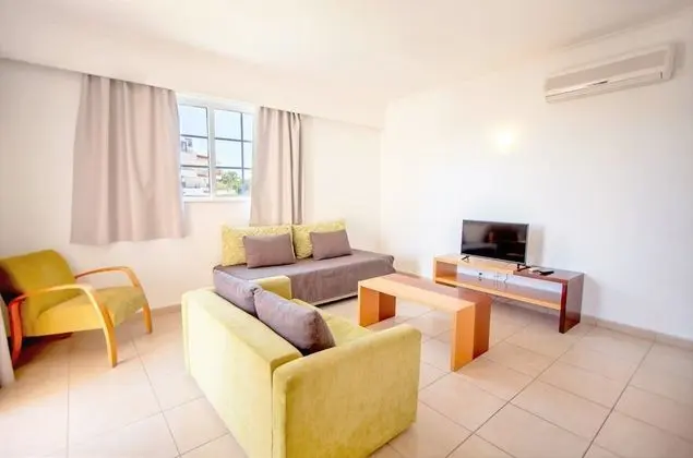 Superior Apart Daire, 1 Yatak Odası, Havuz Manzaralı