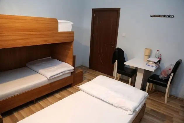 Basic Üç Kişilik Oda