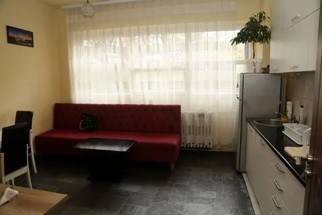 Basic Üç Kişilik Oda
