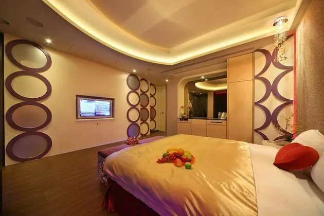 Deluxe Tek Büyük Yataklı Oda