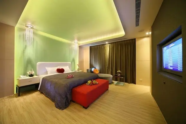 Design Tek Büyük Yataklı Oda