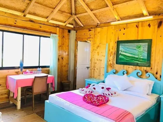 Deluxe Oda, 1 Büyük (Queen) Boy Yatak, Balkon, Denize Sıfır