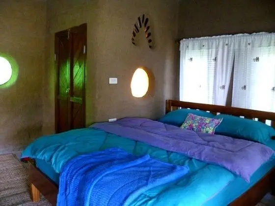 Earth Bungalow (Baan Din)