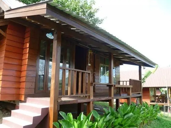 Wooden Bungalow (Baan Mai)