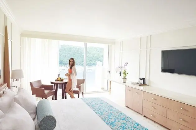 Honeymoon Deluxe, Flex cancellation options