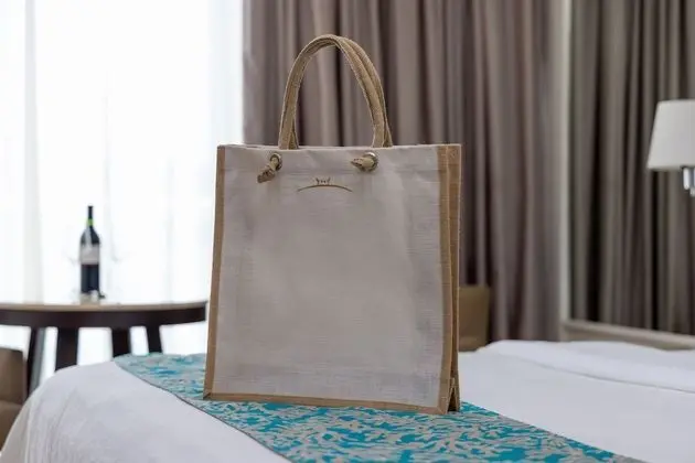 Honeymoon Deluxe, Flex cancellation options