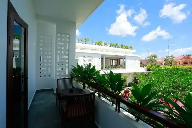 Cabana Suite King Room, Balcony, Pool View