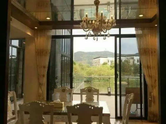 Deluxe Villa