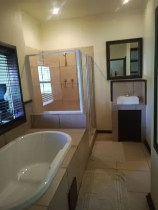Luxury Oda, 1 En Büyük (King) Boy Yatak, Sigara İçilmez, Bahçe Manzaralı