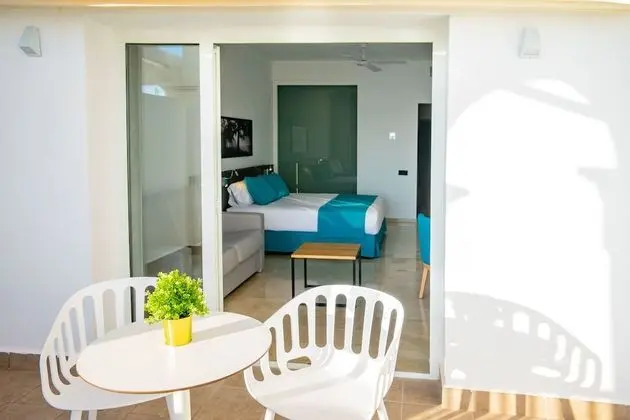 Premium Tek Büyük Yataklı Oda, Teras, Liman Manzaralı