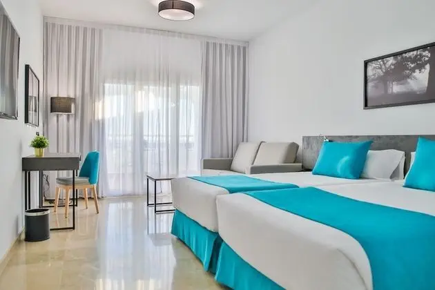Premium Tek Büyük Yataklı Oda, Teras, Liman Manzaralı