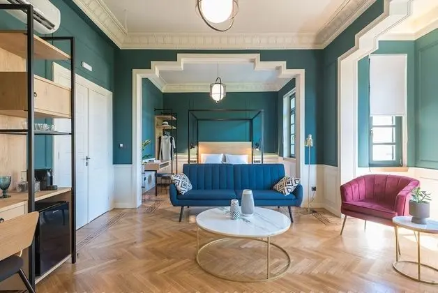 Junior Süit, 1 En Büyük (King) Boy Yatak ve Çekyat