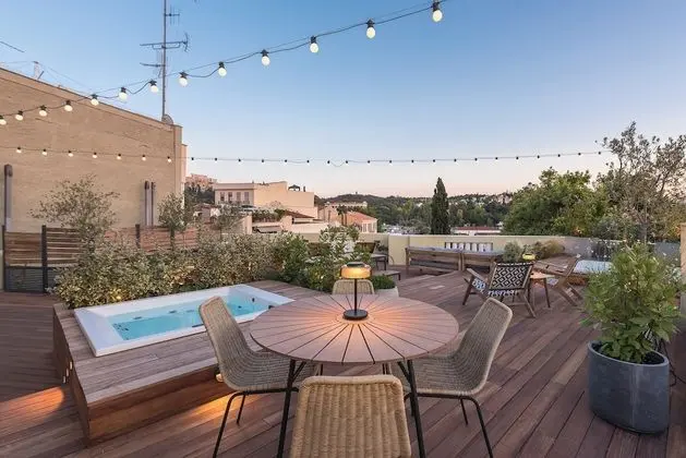 Tek Büyük Yataklı Oda, Teras