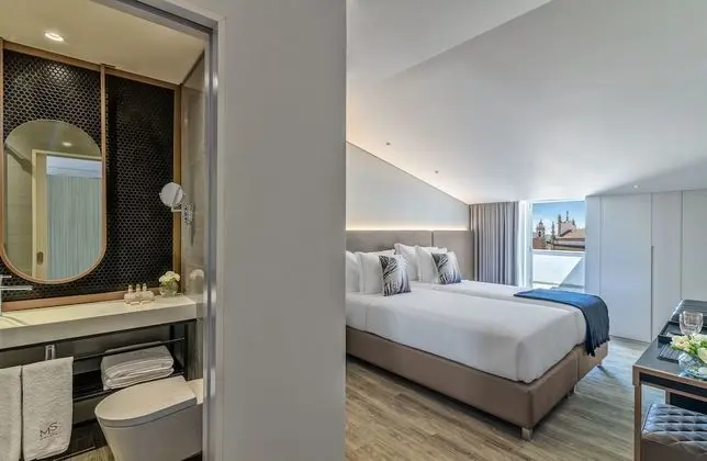 Premium Tek Büyük veya İki Ayrı Yataklı Oda