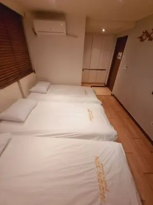 Triple Bed Room