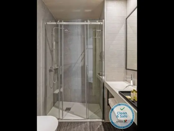 Standard Tek Büyük Yataklı Oda