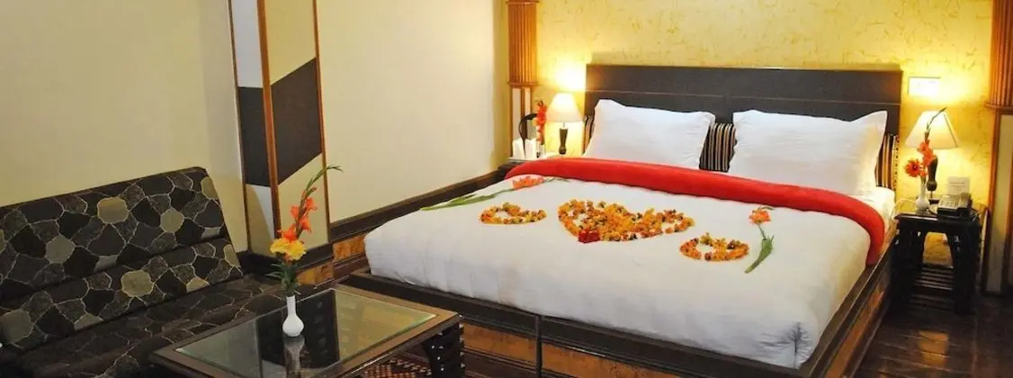 Deluxe Tek Büyük Yataklı Oda