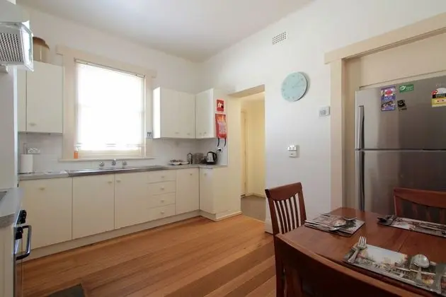 Kır Evi (4 Bedroom Home - Hopkins on Charles)