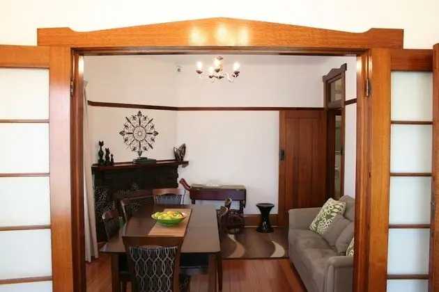 Kır Evi (4 Bedroom Home - Hopkins on Charles)