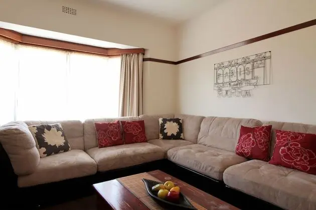 Kır Evi (4 Bedroom Home - Hopkins on Charles)