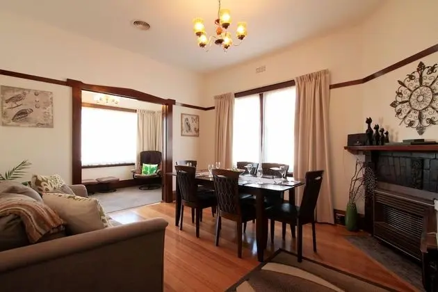 Kır Evi (4 Bedroom Home - Hopkins on Charles)