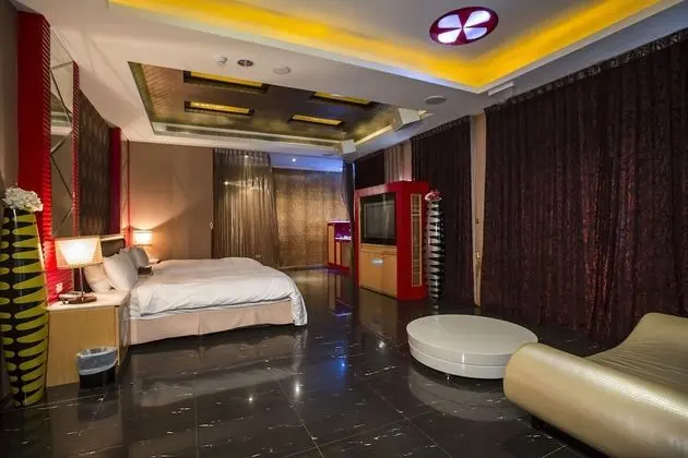 Luxury Tek Büyük Yataklı Oda, 1 En Büyük (King) Boy Yatak, Sıcak Su Küveti