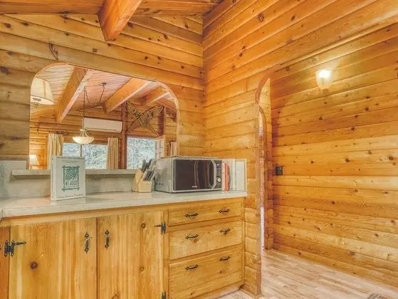 Kulübe, Birden Çok Yatak (Moondance Cabin)