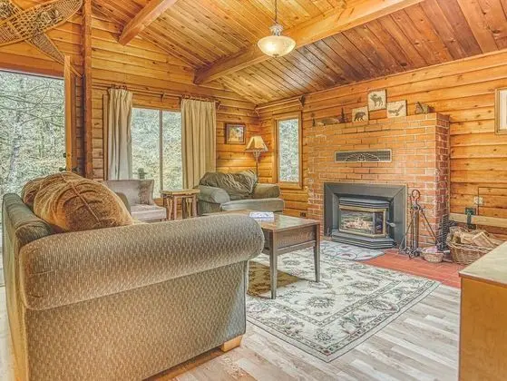 Kulübe, Birden Çok Yatak (Moondance Cabin)