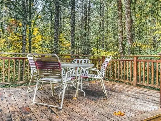 Kulübe, Birden Çok Yatak (Moondance Cabin)