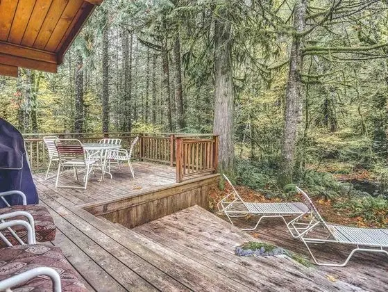 Kulübe, Birden Çok Yatak (Moondance Cabin)