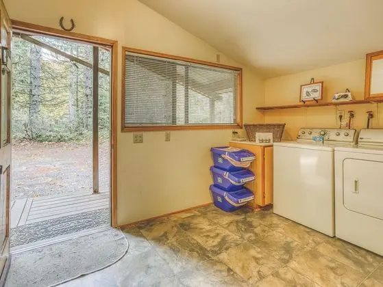 Kulübe, Birden Çok Yatak (Moondance Cabin)