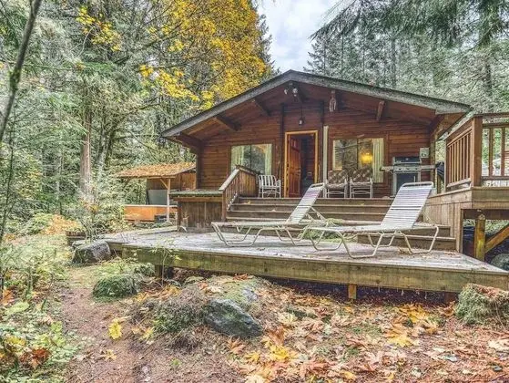 Kulübe, Birden Çok Yatak (Moondance Cabin)