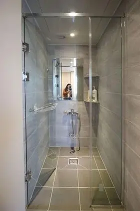 Ortak Ranzalı Oda, Sadece erkekler için (4 PAX)