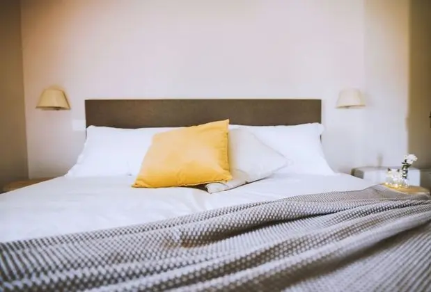 Junior Tek Büyük Yataklı Oda